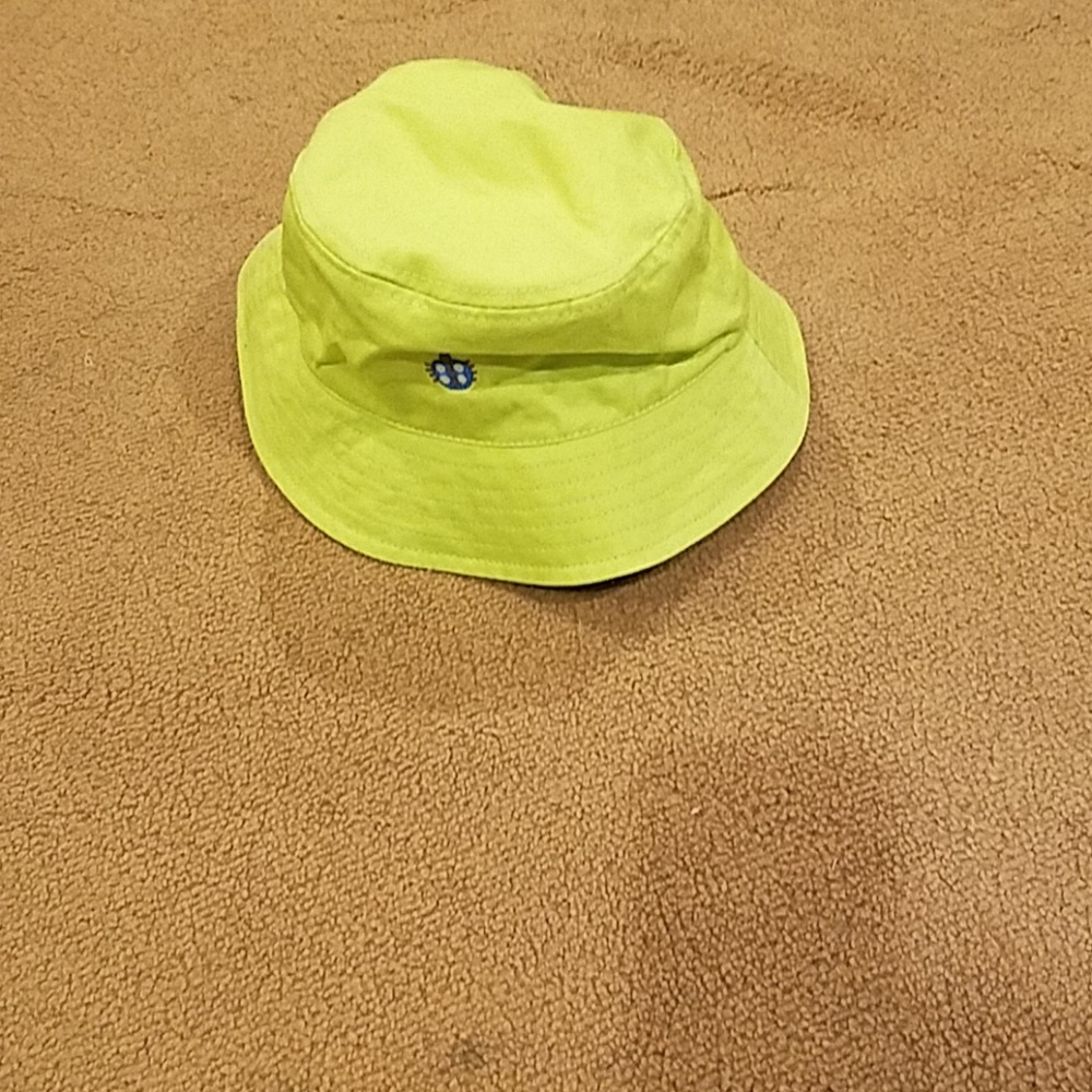 Hat for the water
